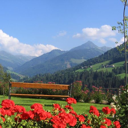 Gaestehaus Larch Alpbach Exteriör bild