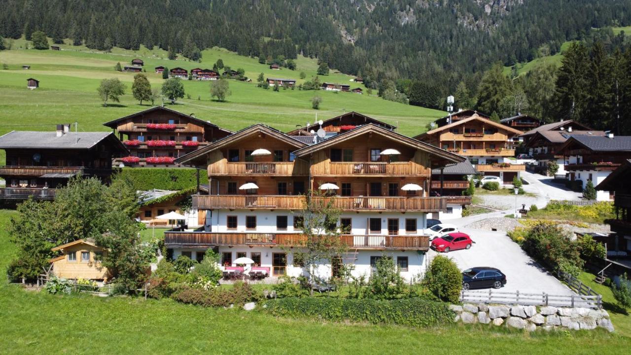 Gaestehaus Larch Alpbach Exteriör bild
