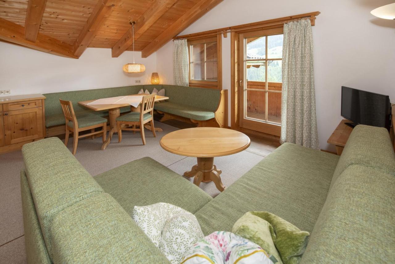 Gaestehaus Larch Alpbach Exteriör bild