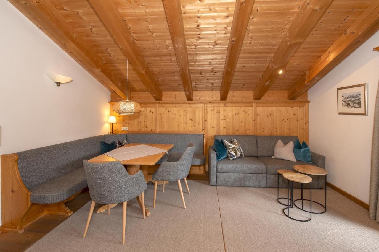 Gaestehaus Larch Alpbach Exteriör bild