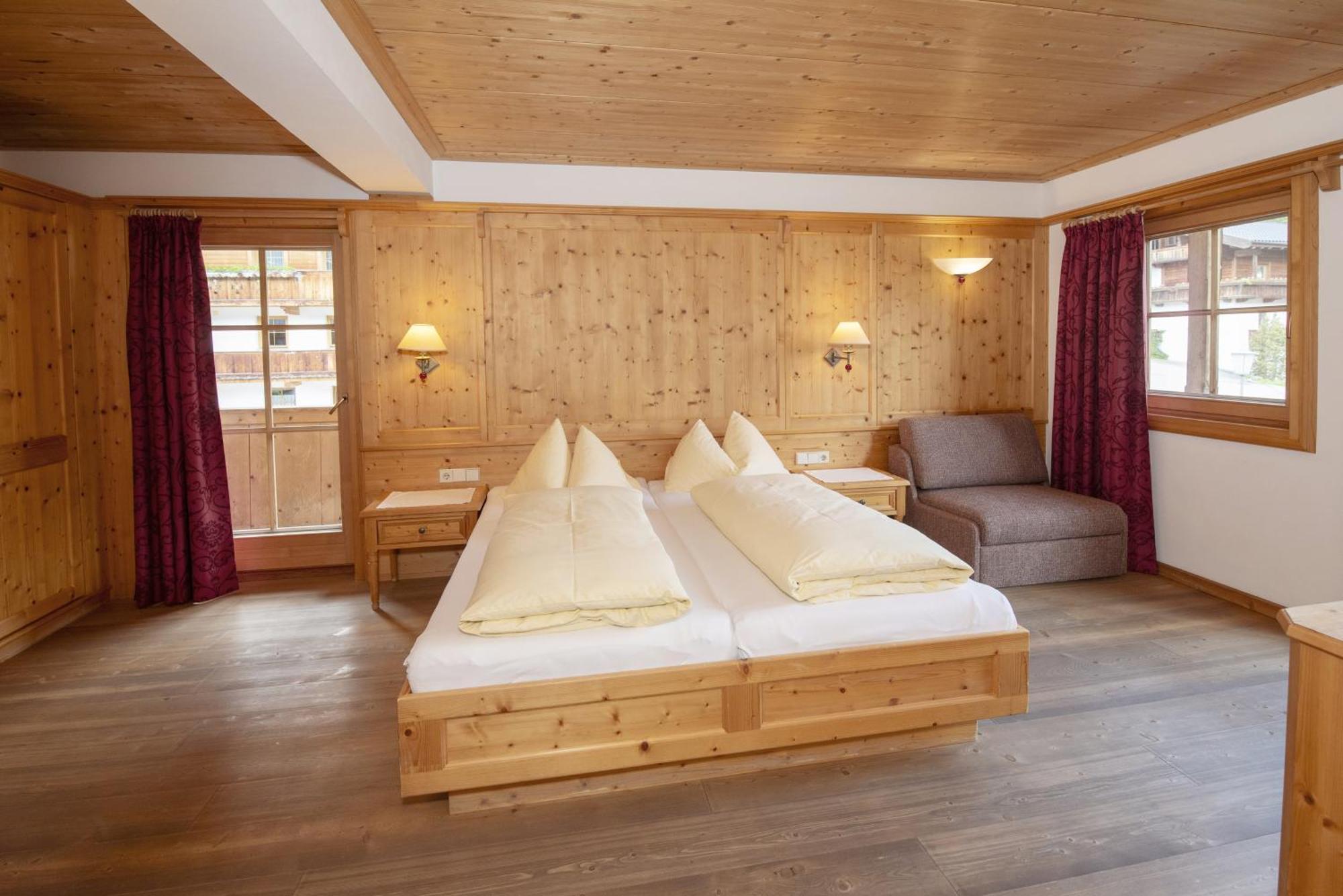 Gaestehaus Larch Alpbach Exteriör bild