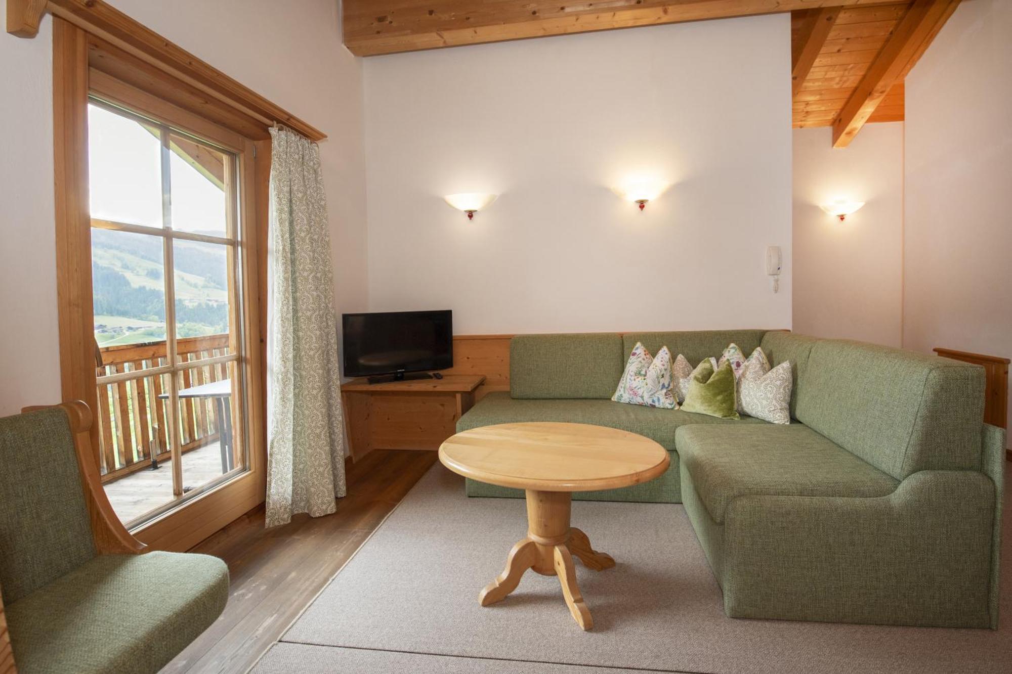 Gaestehaus Larch Alpbach Exteriör bild