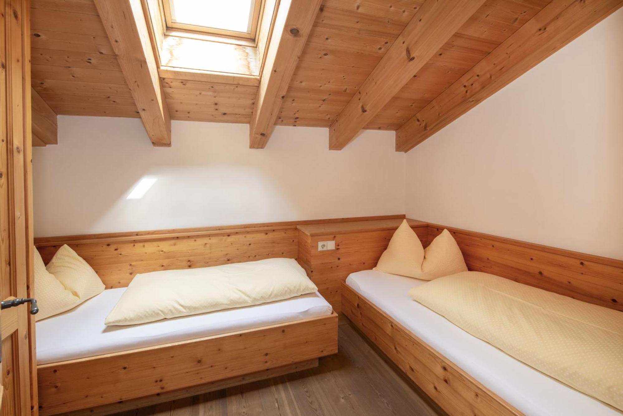 Gaestehaus Larch Alpbach Exteriör bild