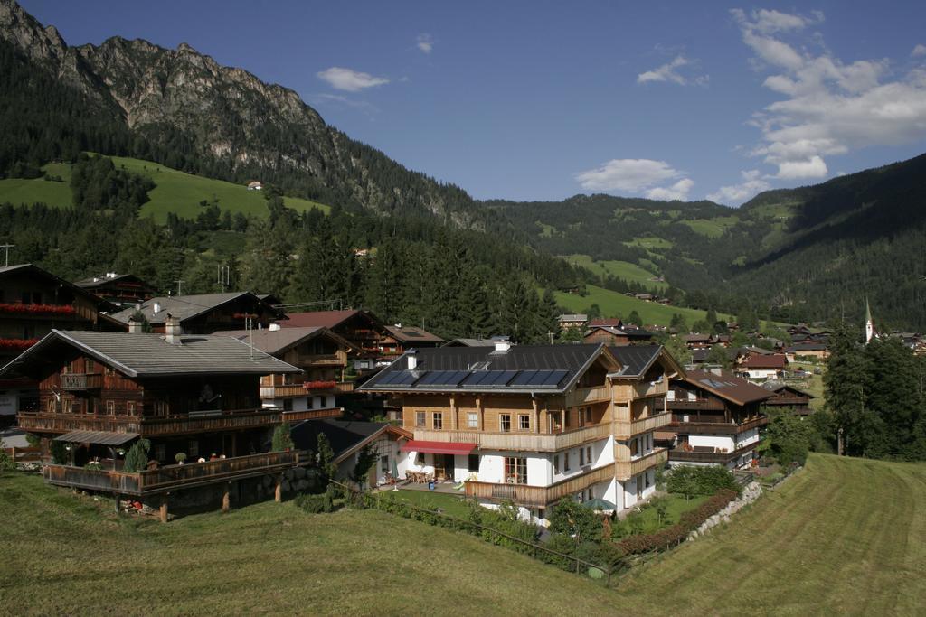 Gaestehaus Larch Alpbach Exteriör bild