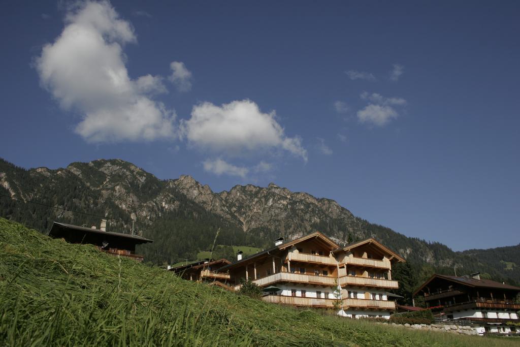 Gaestehaus Larch Alpbach Exteriör bild