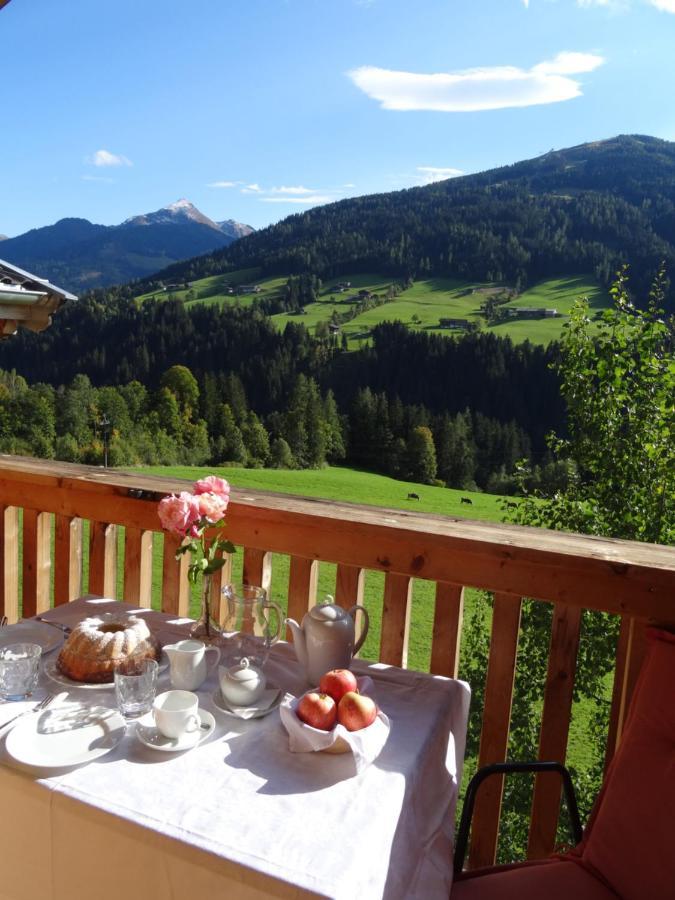 Gaestehaus Larch Alpbach Exteriör bild